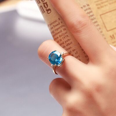 Rose Gold-Plated Topaz Blue Artificial Gemstone Ring